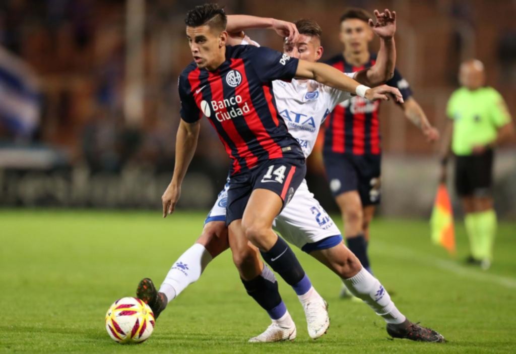 En Mendoza, el empate parecía sellado hasta que el paraguayo Gabriel Ávalos metió la cabeza