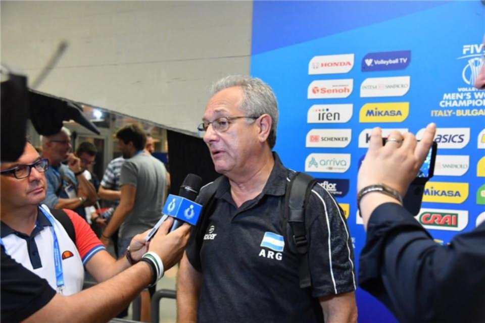 Argentina se mide contra Eslovenia, en partido clave