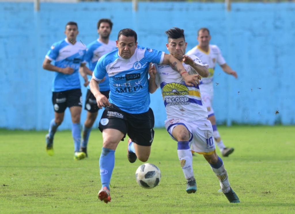 La Villa no pudo con Dock Sud en Berisso y dejó escapar la chance de subirse a la punta
