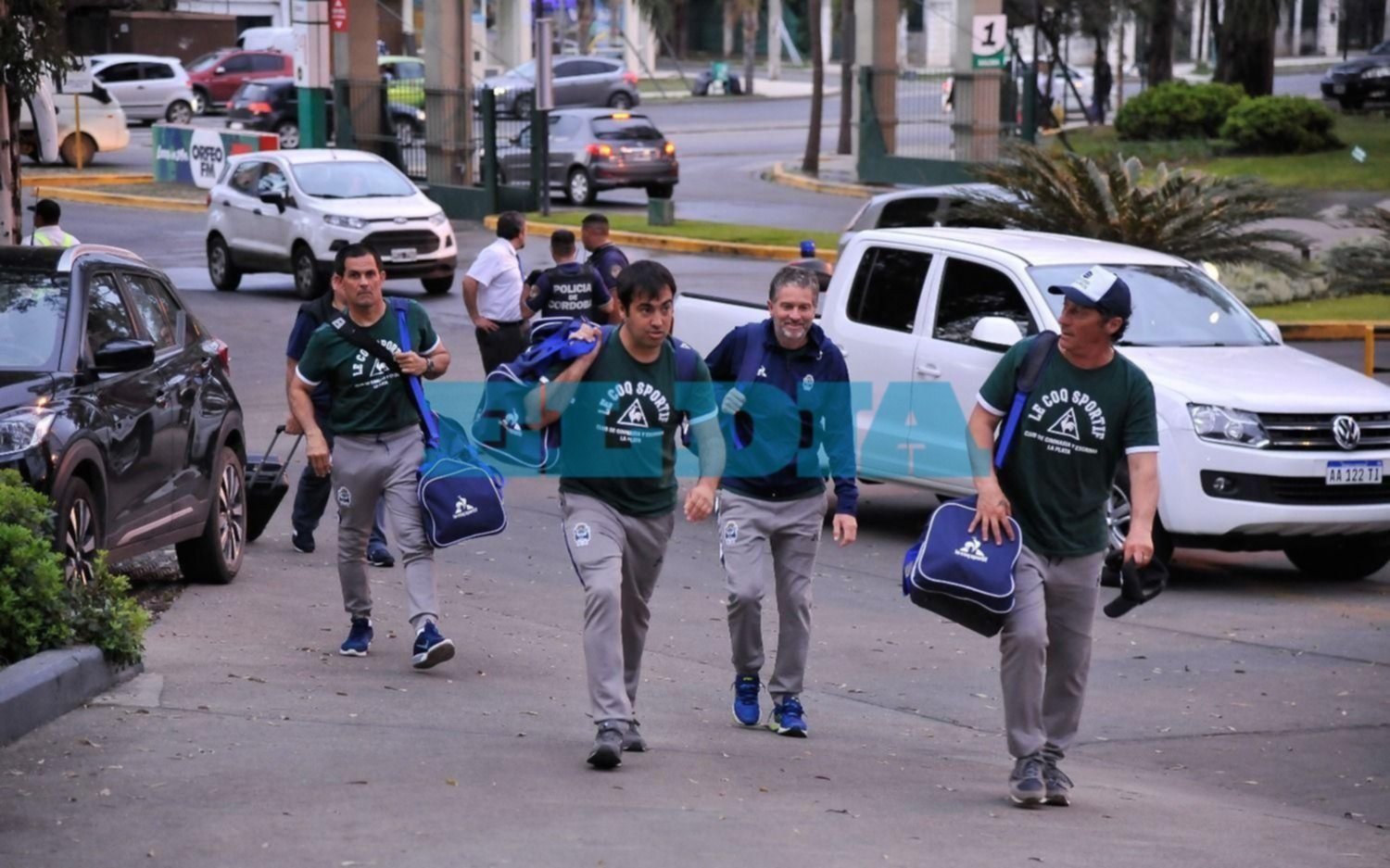Así fue la llegada del plantel del Lobo a Córdoba