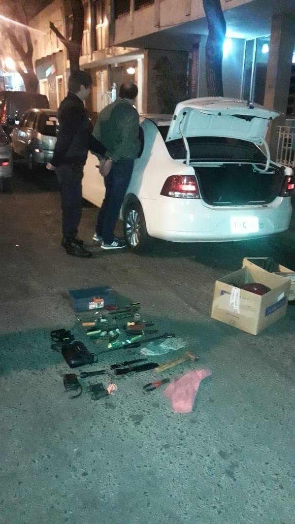 Intentó entrar a robar varias veces, no pudo y al final fue detenido