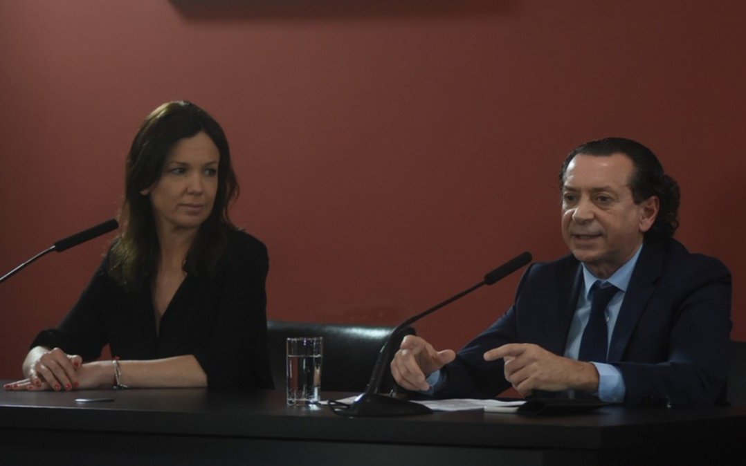 Por la crisis, el Gobierno prometió reforzar los planes sociales hacia fin de año