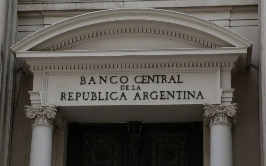 El BCRA anunció las normas que reforzarán el sesgo contractivo de la política monetaria