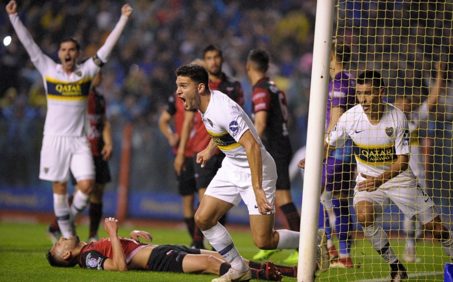Boca se recuperó y venció 3 a 1 a Colón en la Bombonera
