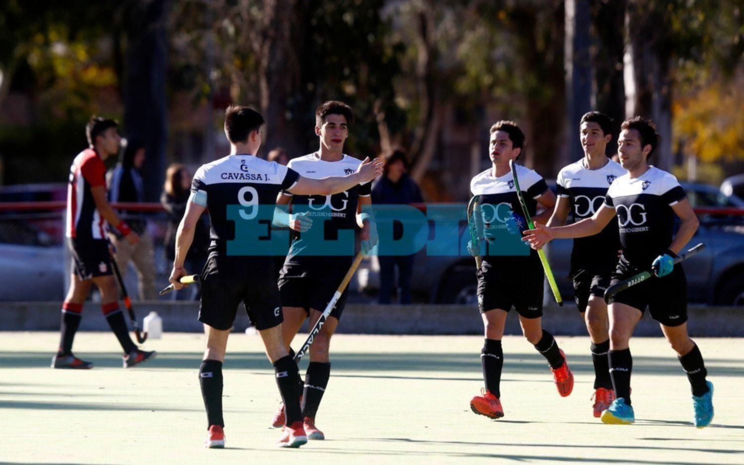 Universitario se quedó con el duelo platense de hockey masculino