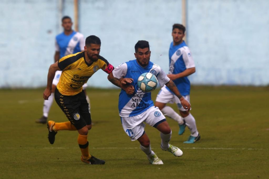 San Carlos no pudo quebrar al Cartero y debió conformarse con un pálido empate