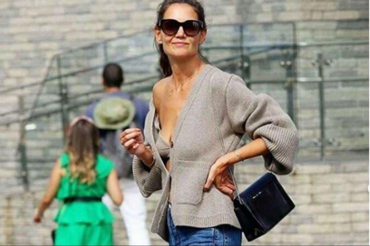 Katie Holmes y un corpiño de 30 mil pesos que causó furor