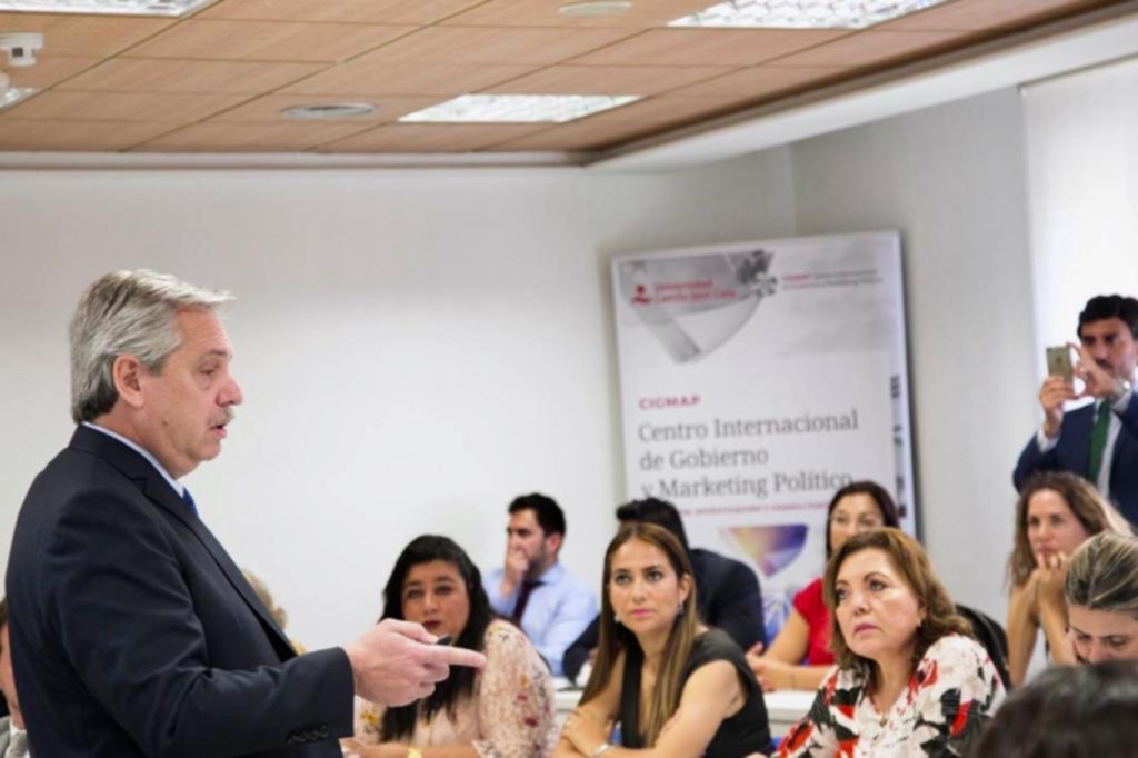 El Gobierno y la oposición vuelven a negociar, pero ahora entre bambalinas