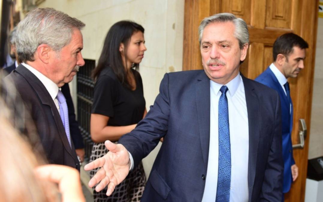 Alberto Fernández se reunirá mañana con el socialista Pedro Sánchez