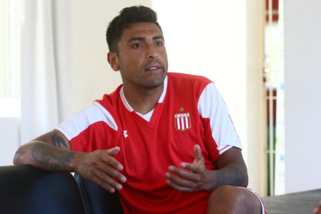 América se quiere llevar a Jara y en el Pincha tratan de retenerlo