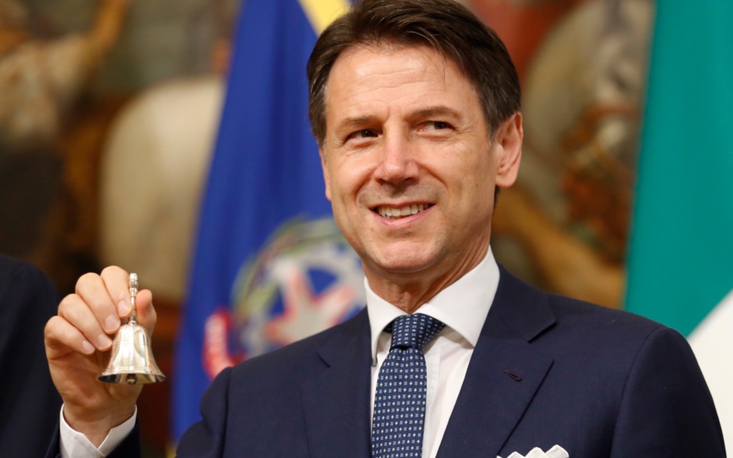 Giuseppe Conte juró como premier de un gobierno italiano que se para más cerca de Europa