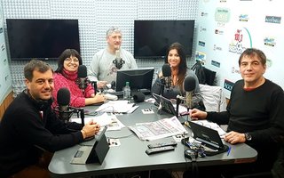 Viernes!! Comienza... SIESTEROS! De 14 a 17 por La Redonda 100.3