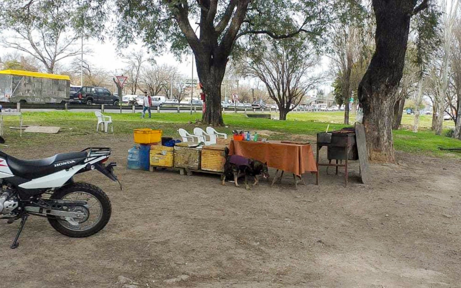 Matan de cuatro balazos al dueño de una parrilla al paso sobre la avenida General Paz