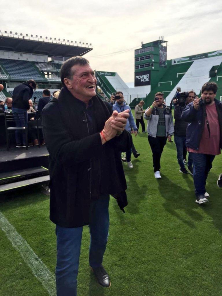 Julio César Falcioni puso en marcha su cuarto ciclo como técnico de Banfield