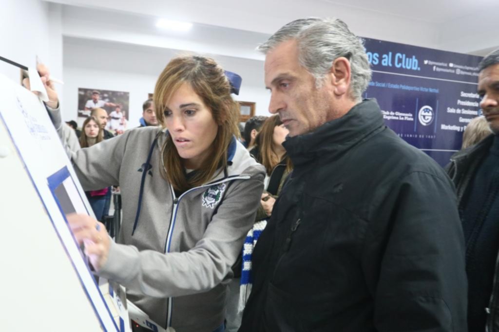 Si ven que el estadio del Bosque queda chico, Gabriel Pellegrino no descartó la opción del Único
