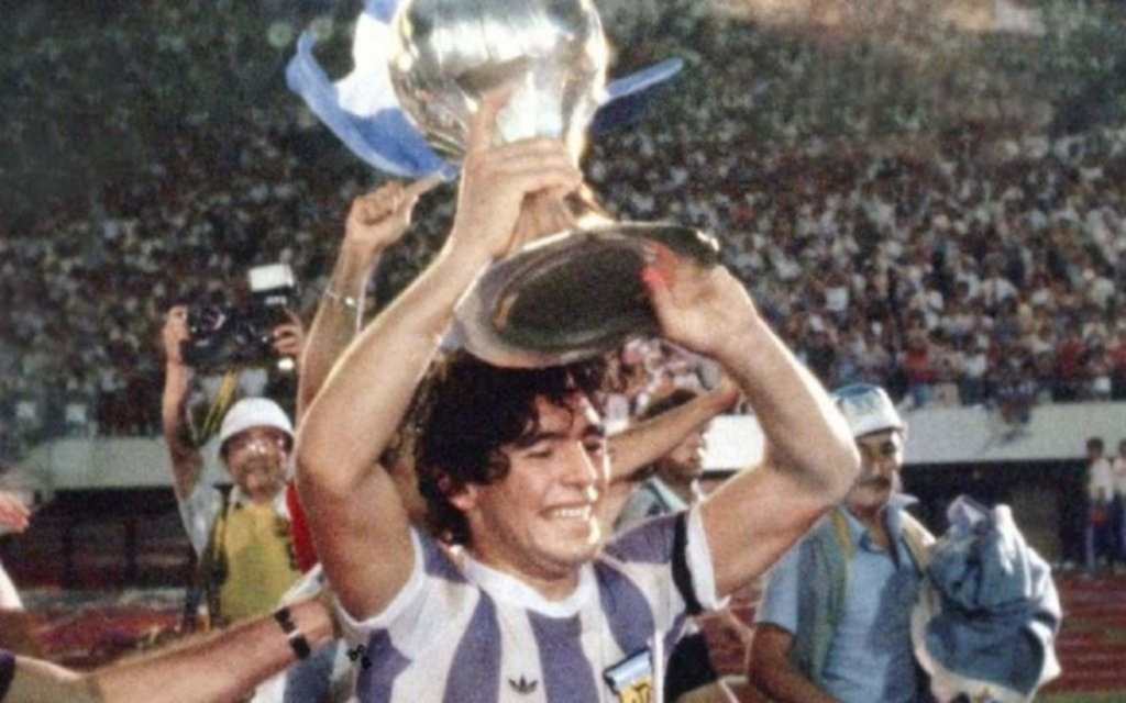 Maradona recordó al Juvenil con el que salió campeón en Japón en 1979
