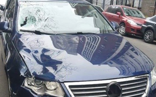 Una agente de tránsito muerta y otro herido tras ser atropellados por un auto en Palermo