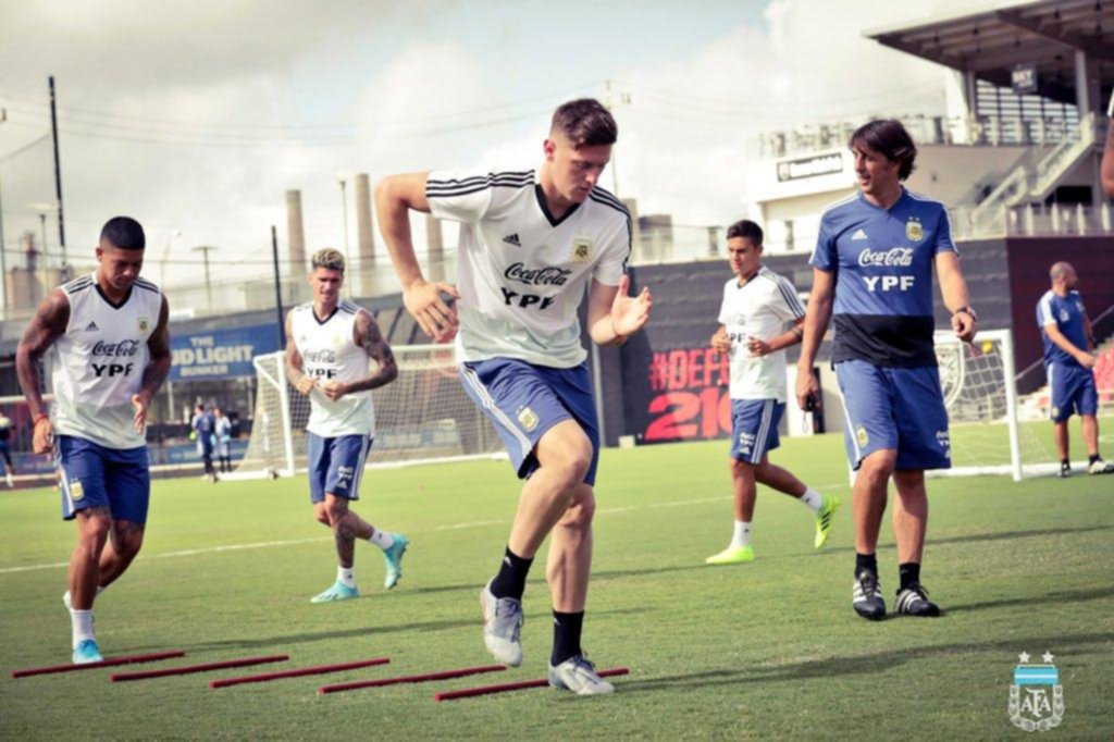 Andrada y Alario en el equipo para el ensayo con México