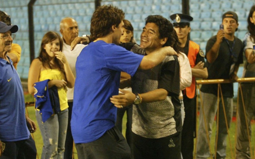 El mensaje del Mellizo Barros Schelotto por la llegada de Maradona al Lobo