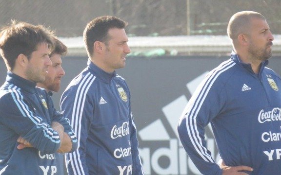 Los cambios que meterá Scaloni para enfrentar mañana a Mexico
