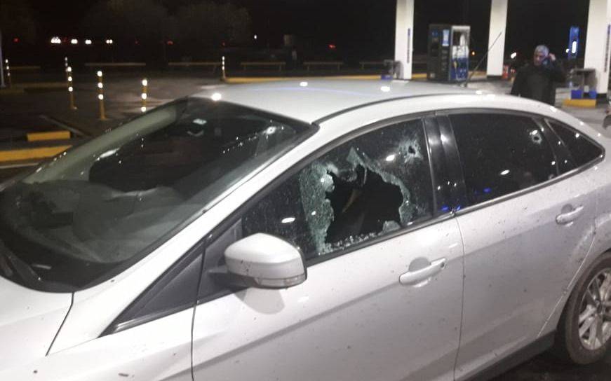 Balearon al jefe de la Policía Federal de Santa Fe mientras iba en auto
