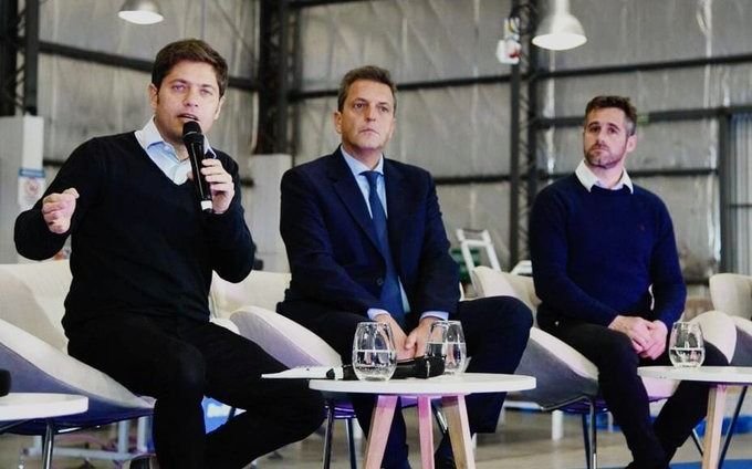 Kicillof se mostró con Massa en Pilar en un encuentro con industriales