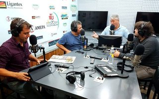 En vivo en el aire de La Redonda 100.3... EL SUPERCLÁSICO!