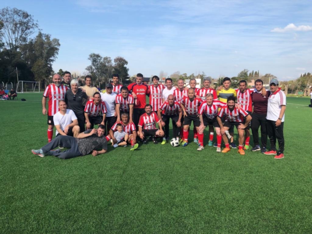 Estudiantes ganó el clásico Súper Senior