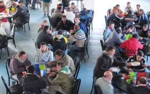 Padres de centro de rehabilitación de adictos hicieron una carta a Vidal por el reclamo a Ioma