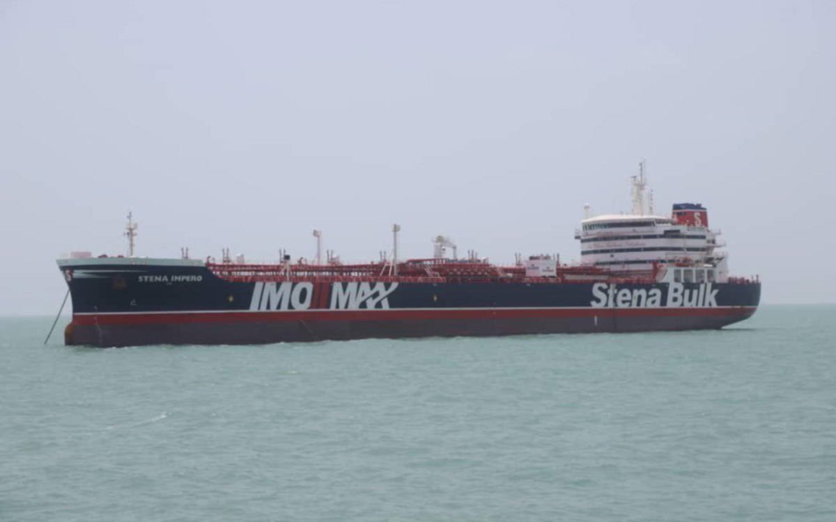 Irán dejó libre al petrolero británico al que retenía desde julio