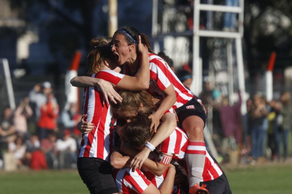 Arranque triunfal de Las Leonas en la liga profesional