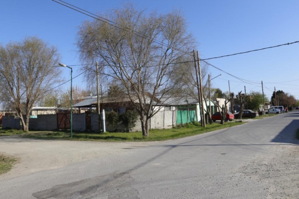 Una pelea entre bandas agitó la tranquilidad de Etcheverry y terminó con una mujer herida