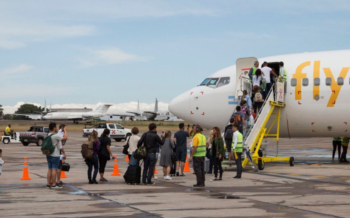 Por restricciones en El Palomar, Flybondi y JetSmart cancelan servicios y modifican horarios