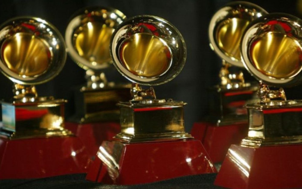 Reguetoneros manifiestan su enojo por la falta de apoyo al género en los Grammy Latinos