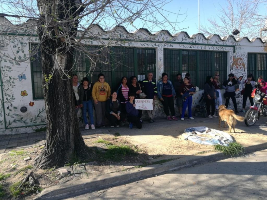 Padres del Jardín Nº 912 reclaman por el edificio