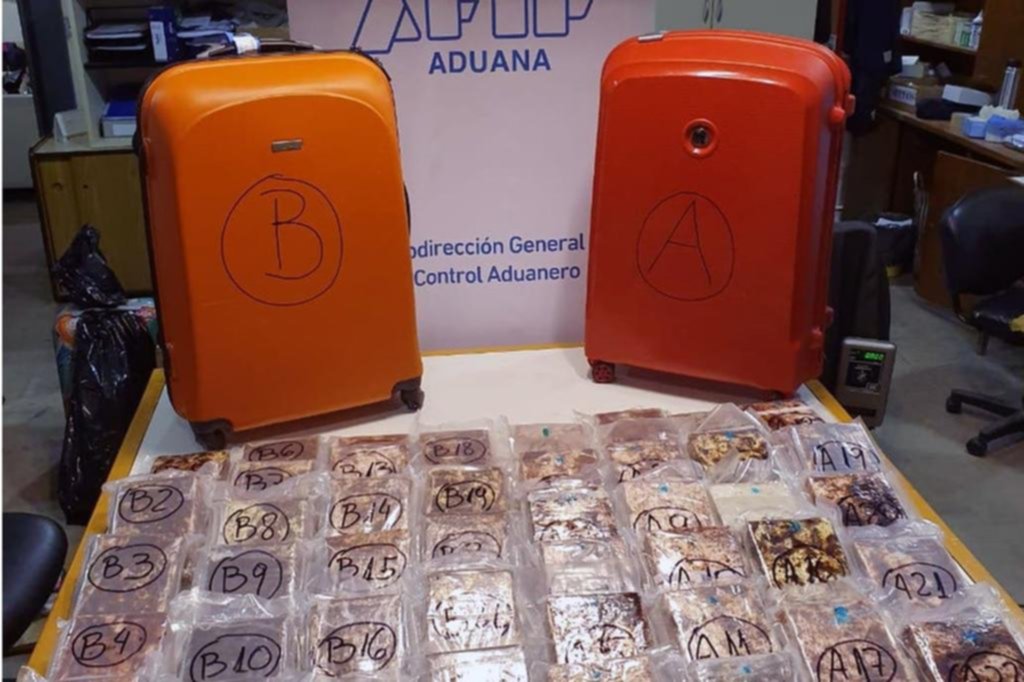 Encontraron más de 250 kilos de cocaína en valijas, en Ezeiza