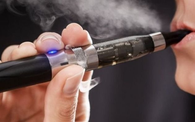 Seis mitos sobre el cigarrillo electrónico que piden derribar