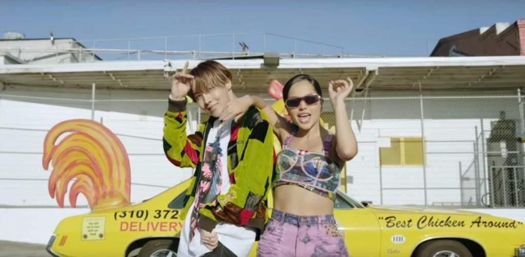 Es furor la nueva canción de Becky G y el miembro de BTS, J-Hope