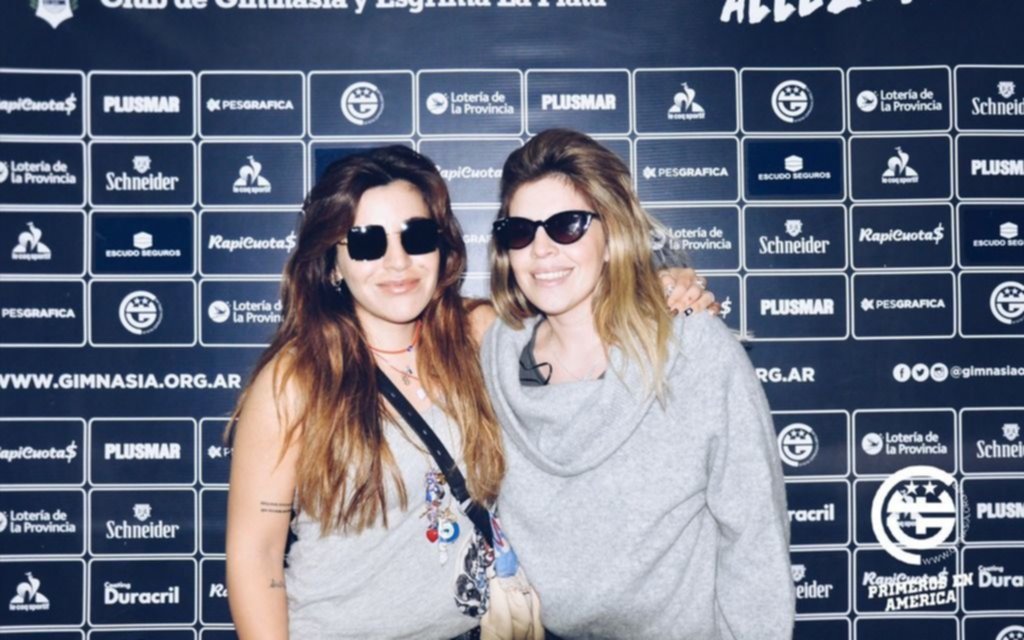 Dalma, Giannina, Rocío y Caniggia, todos presentes en el Bosque apoyando al "Diego" y al Lobo