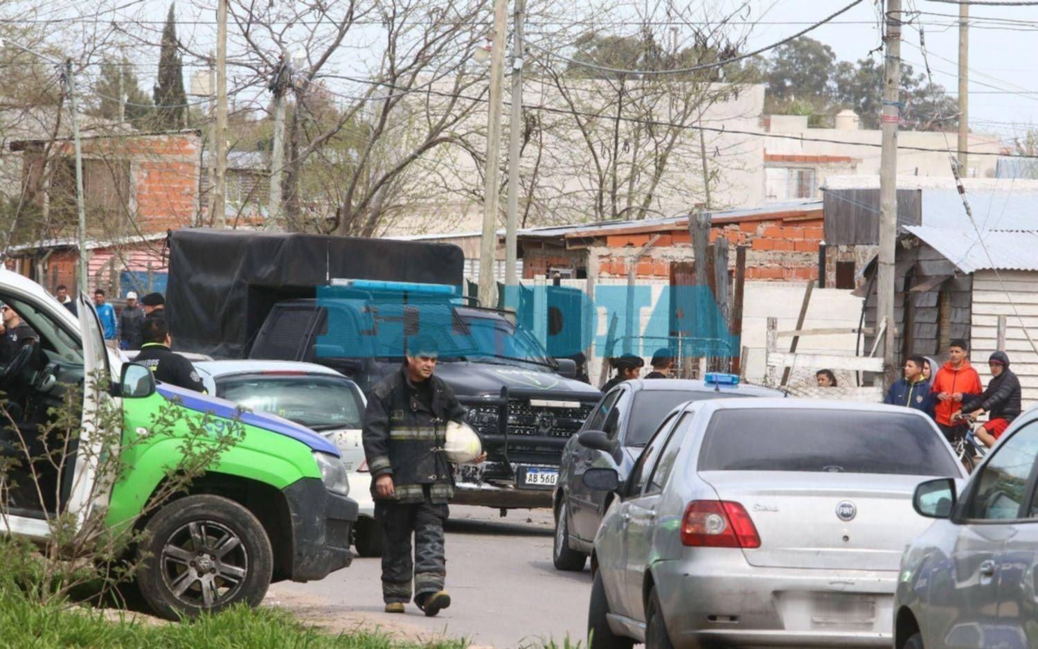 Se negó a declarar el hombre acusado de violar a su hijastra que se atrincheró en Los Hornos