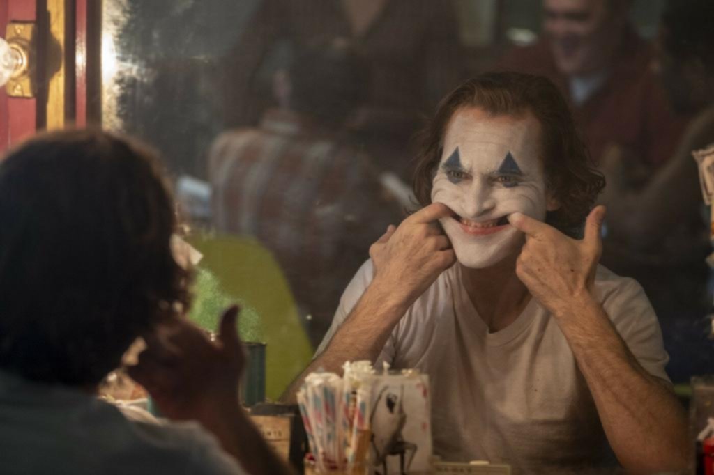 “Guasón”: el perfil más serio del villano de Batman llega a las salas