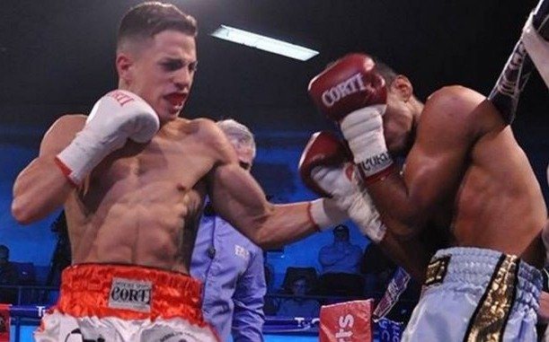 En Los Ángeles, "TNT" Maidana ganó por nocaut en el primer round