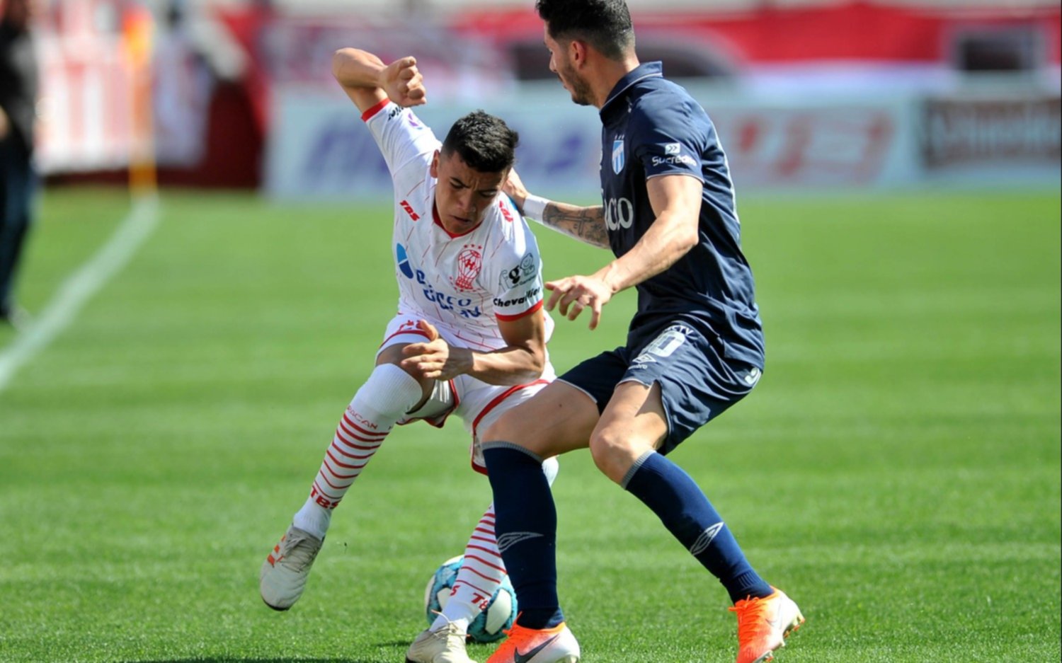 Huracán mereció más pero no pasó del empate contra Atlético Tucumán
