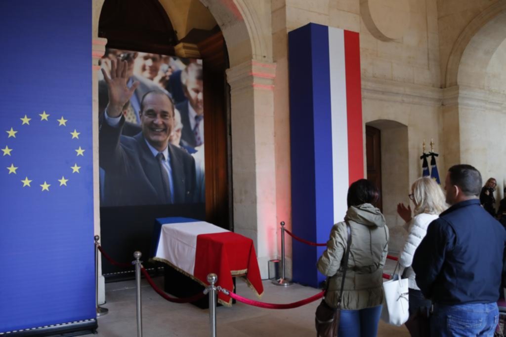 Emotivo adiós a Jacques Chirac en Francia