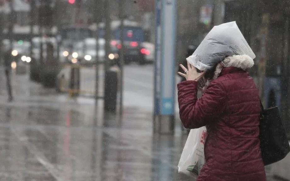 Lluvias aisladas y frío