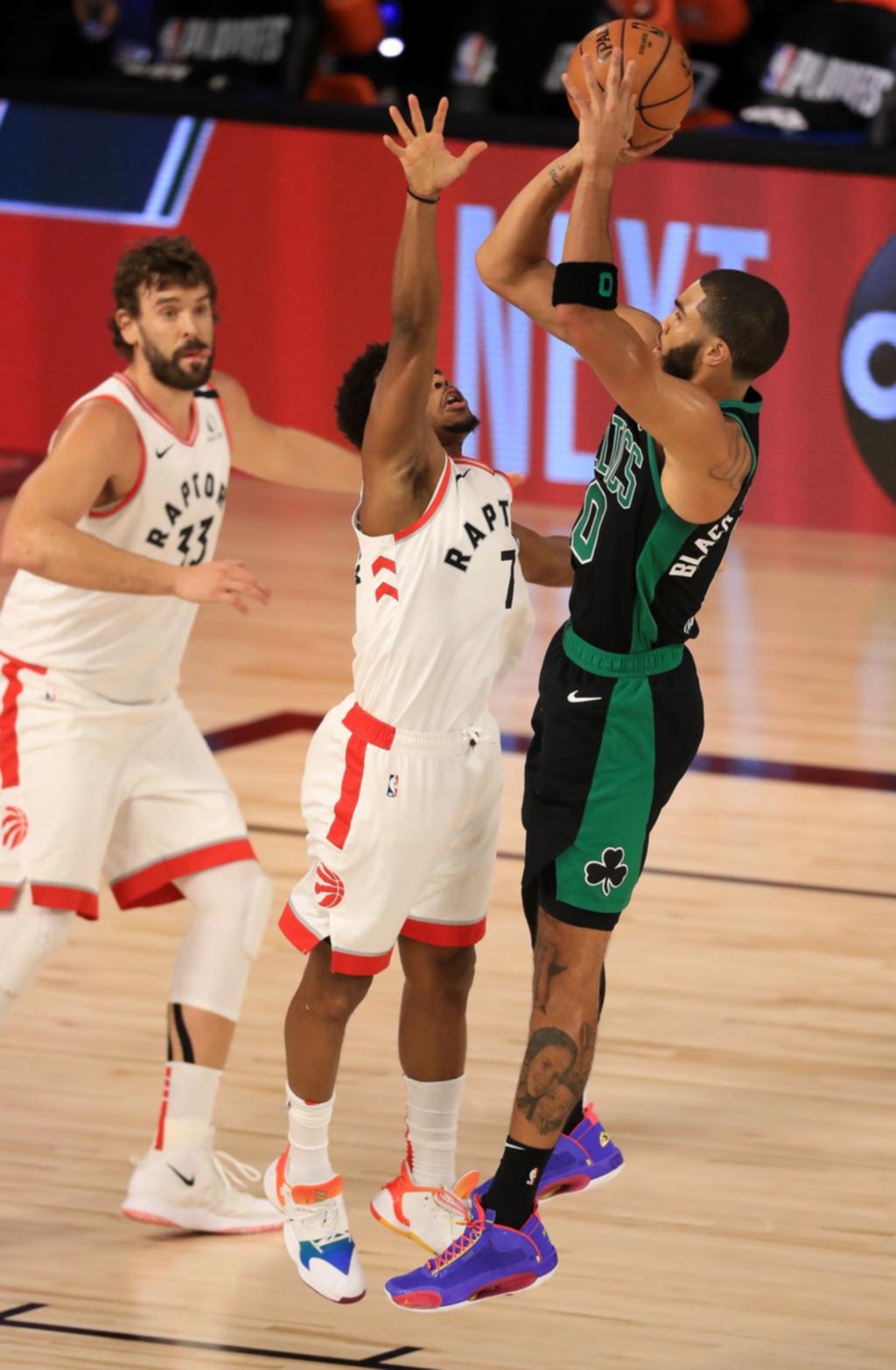 Boston golpeó de nuevo, derrotó a Toronto y se puso 2 a 0 en el Este