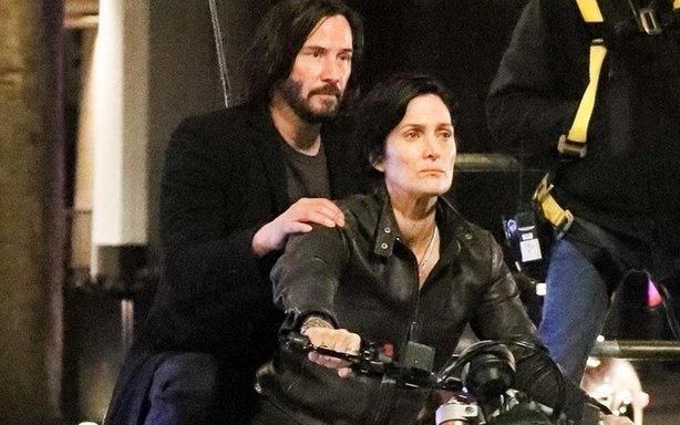 Con "protocolos estrictos", Keanu Reeves retomó el rodaje de "Matrix 4"
