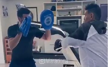 VIDEO.- Maradona mostró su intimidad y cómo se está entrenando para dirigir a Gimnasia