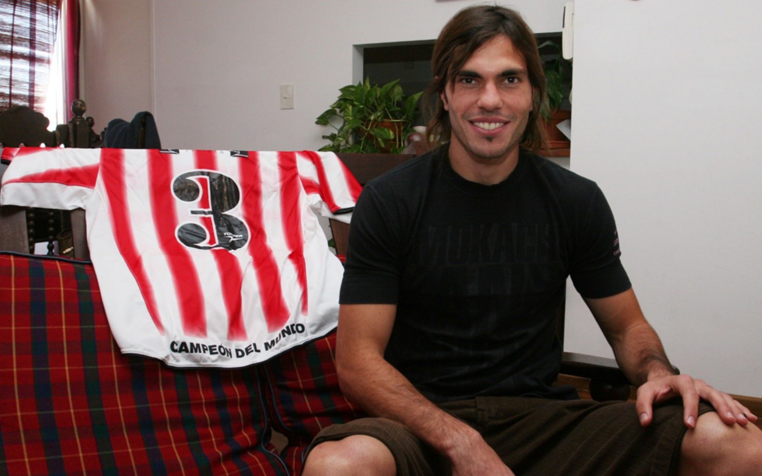 Basanta anunció su retiro del fútbol: "Estudiantes es el club que me inculcó valores"