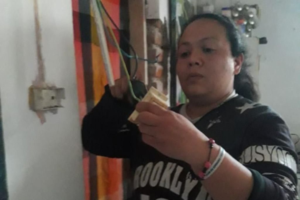 Mecánica, electricista o albañil: más mujeres eligen oficios tradicionales